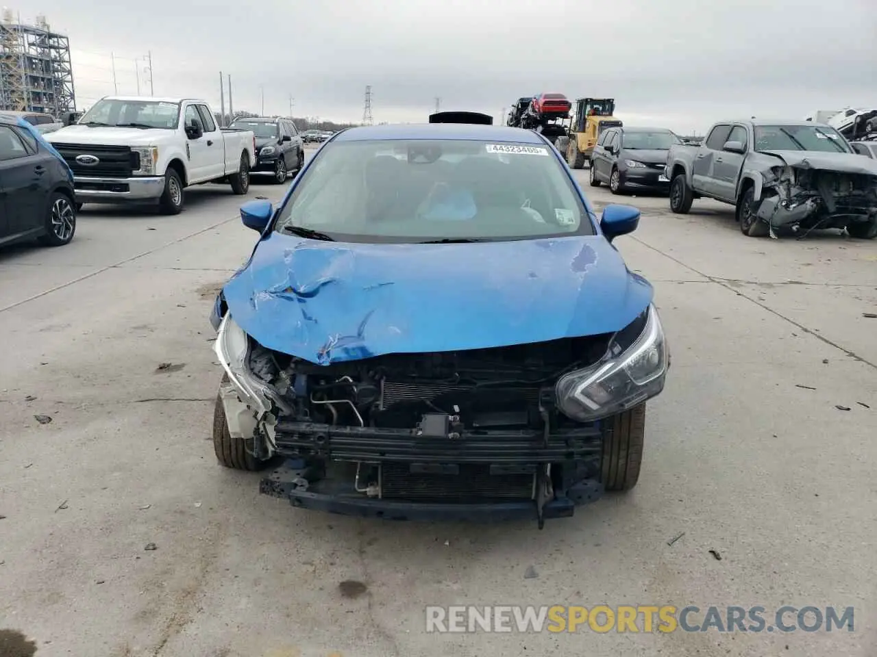 5 Фотография поврежденного автомобиля 3N1CN8EV6LL810177 NISSAN VERSA 2020