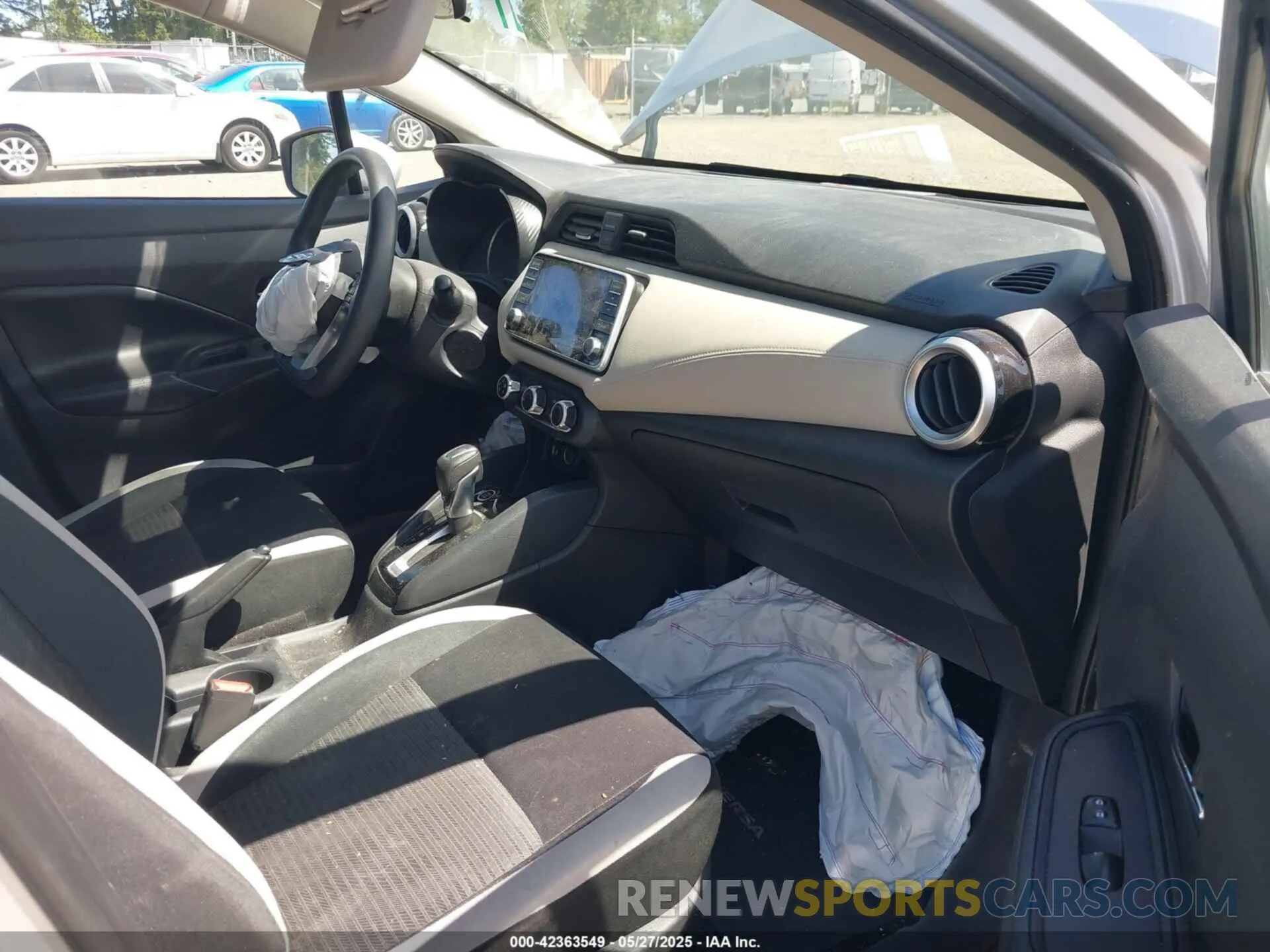 5 Photograph of a damaged car 3N1CN8EV6LL826802 NISSAN VERSA 2020