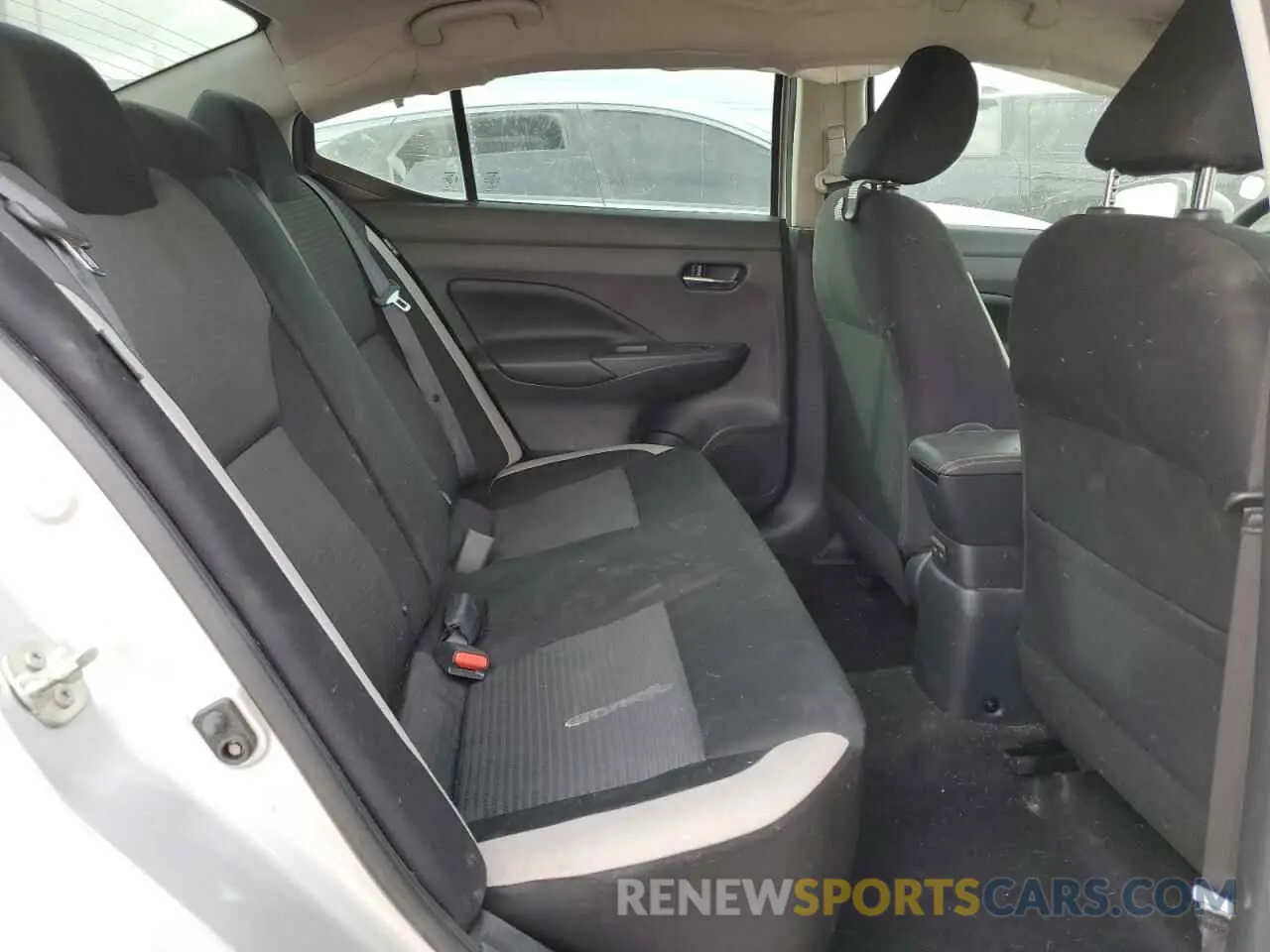 10 Photograph of a damaged car 3N1CN8EV6LL838139 NISSAN VERSA 2020