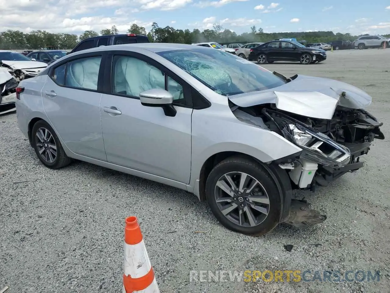 4 Фотография поврежденного автомобиля 3N1CN8EV7LL806476 NISSAN VERSA 2020