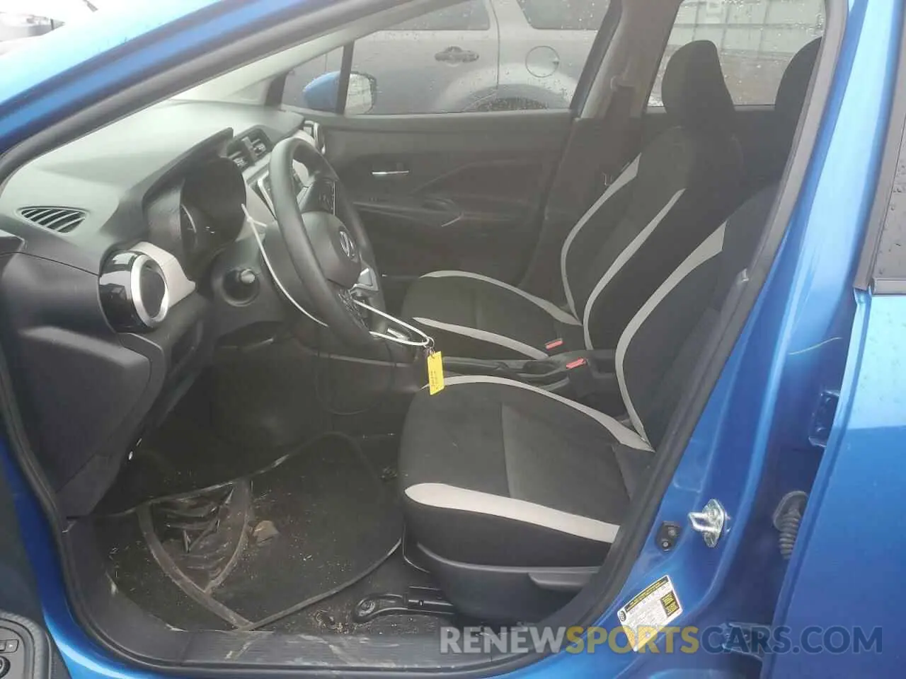 7 Photograph of a damaged car 3N1CN8EV7LL810267 NISSAN VERSA 2020