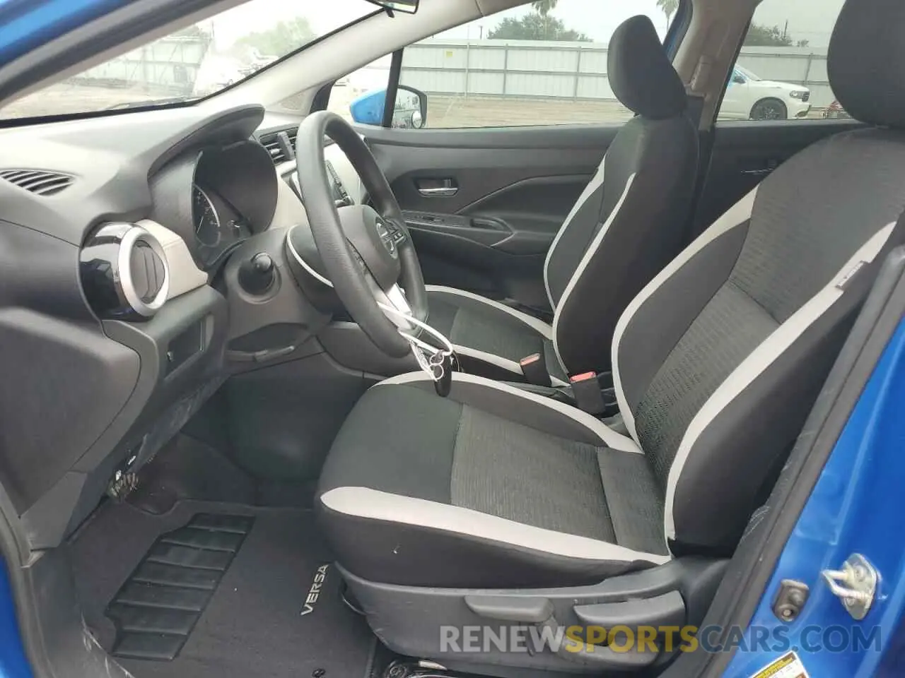 7 Photograph of a damaged car 3N1CN8EV7LL883512 NISSAN VERSA 2020