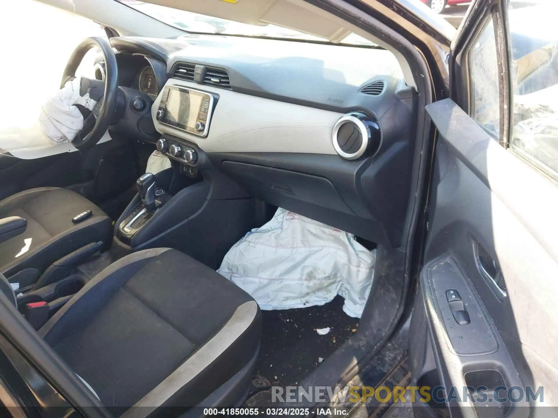 5 Photograph of a damaged car 3N1CN8EV7LL892047 NISSAN VERSA 2020