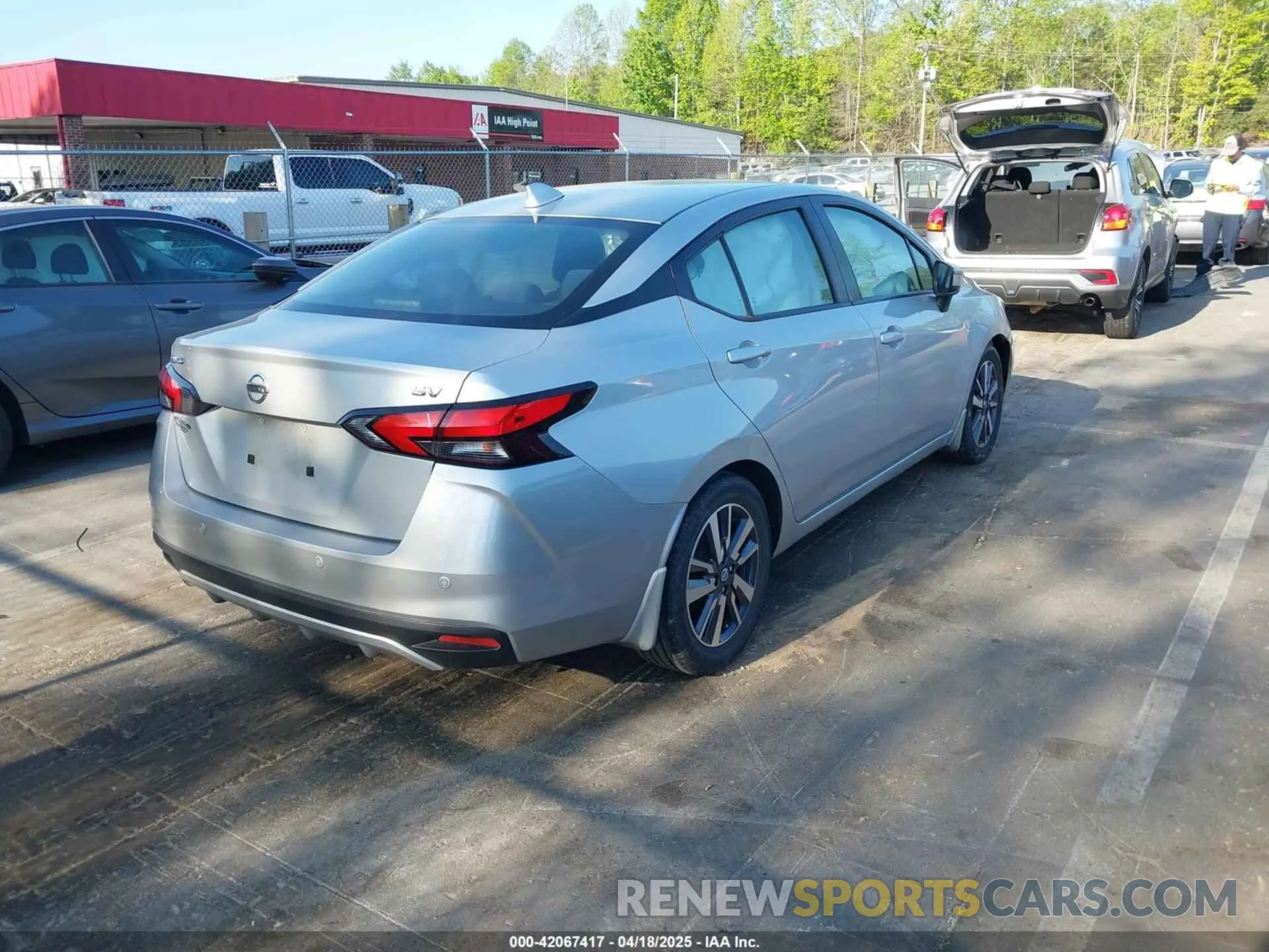 4 Фотография поврежденного автомобиля 3N1CN8EV9LL800243 NISSAN VERSA 2020