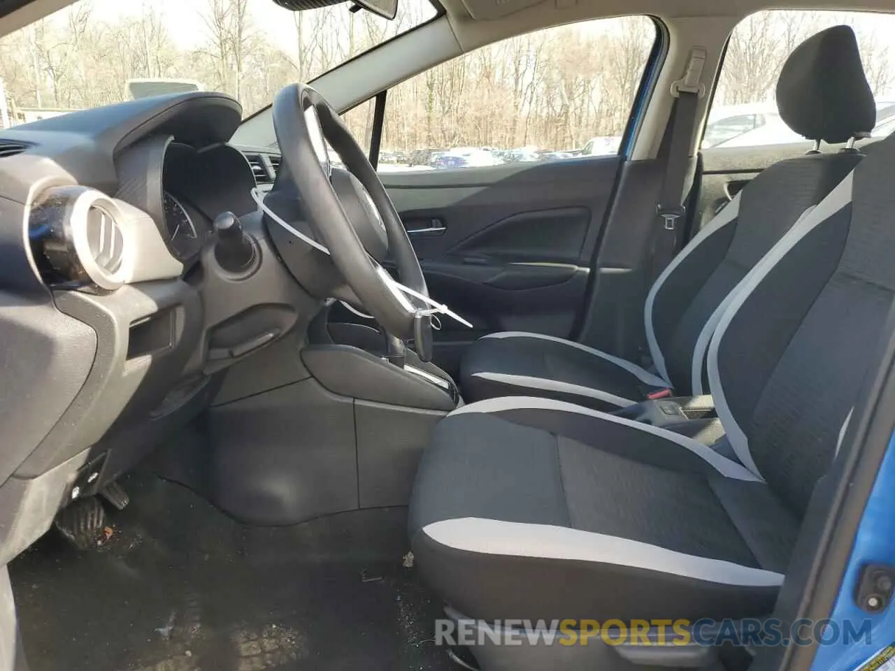 7 Photograph of a damaged car 3N1CN8EV9LL855632 NISSAN VERSA 2020
