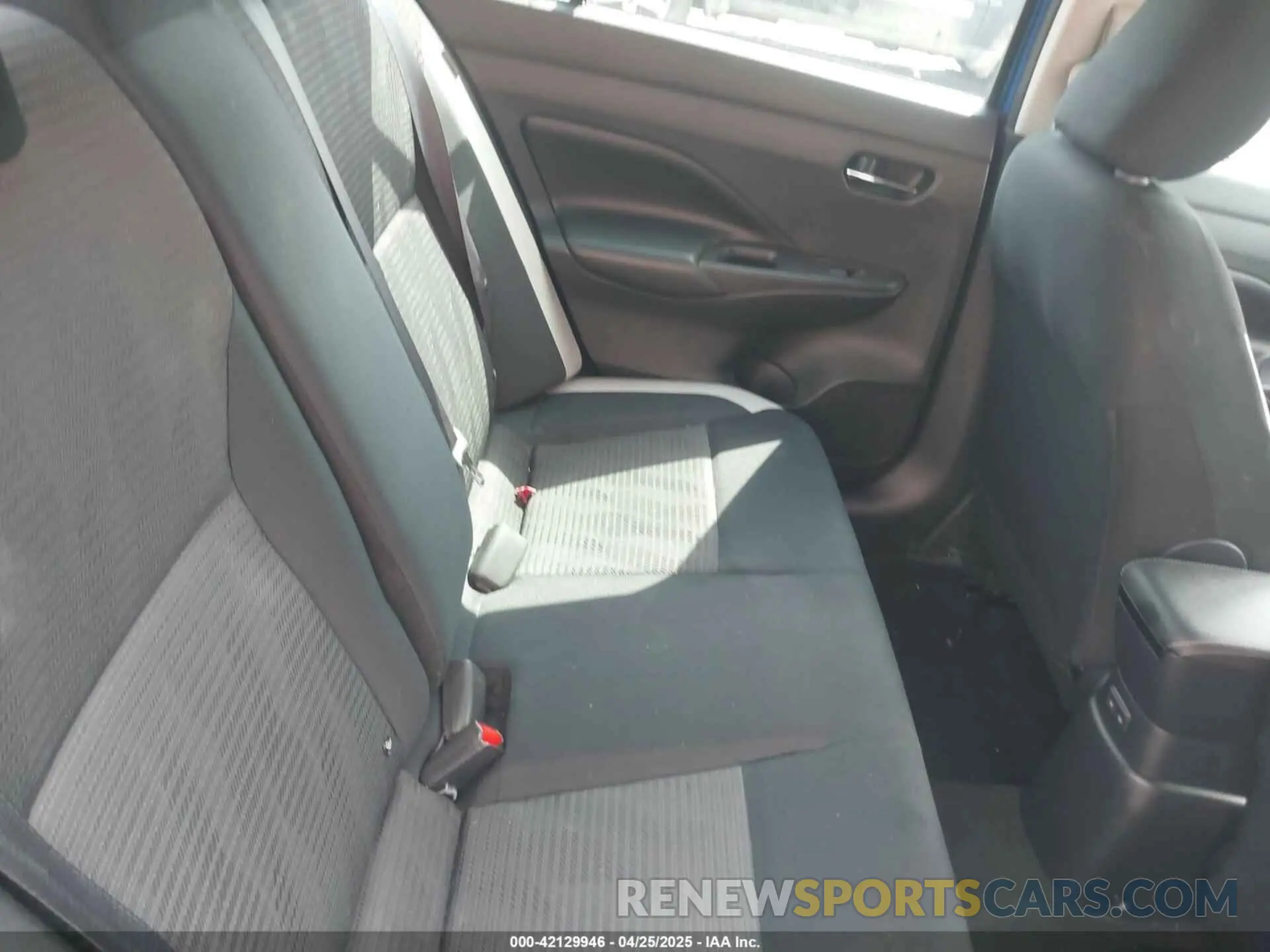 8 Photograph of a damaged car 3N1CN8EVXLL910489 NISSAN VERSA 2020