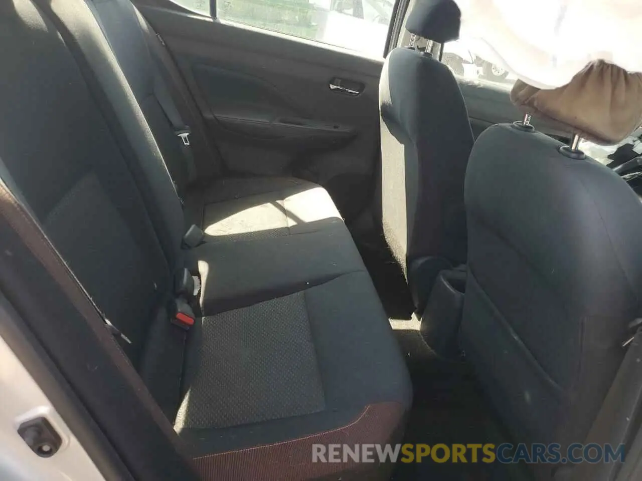 11 Photograph of a damaged car 3N1CN8FV2LL804388 NISSAN VERSA 2020
