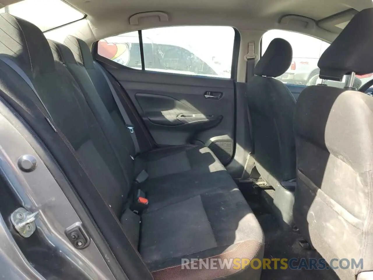 10 Photograph of a damaged car 3N1CN8FV2LL832160 NISSAN VERSA 2020
