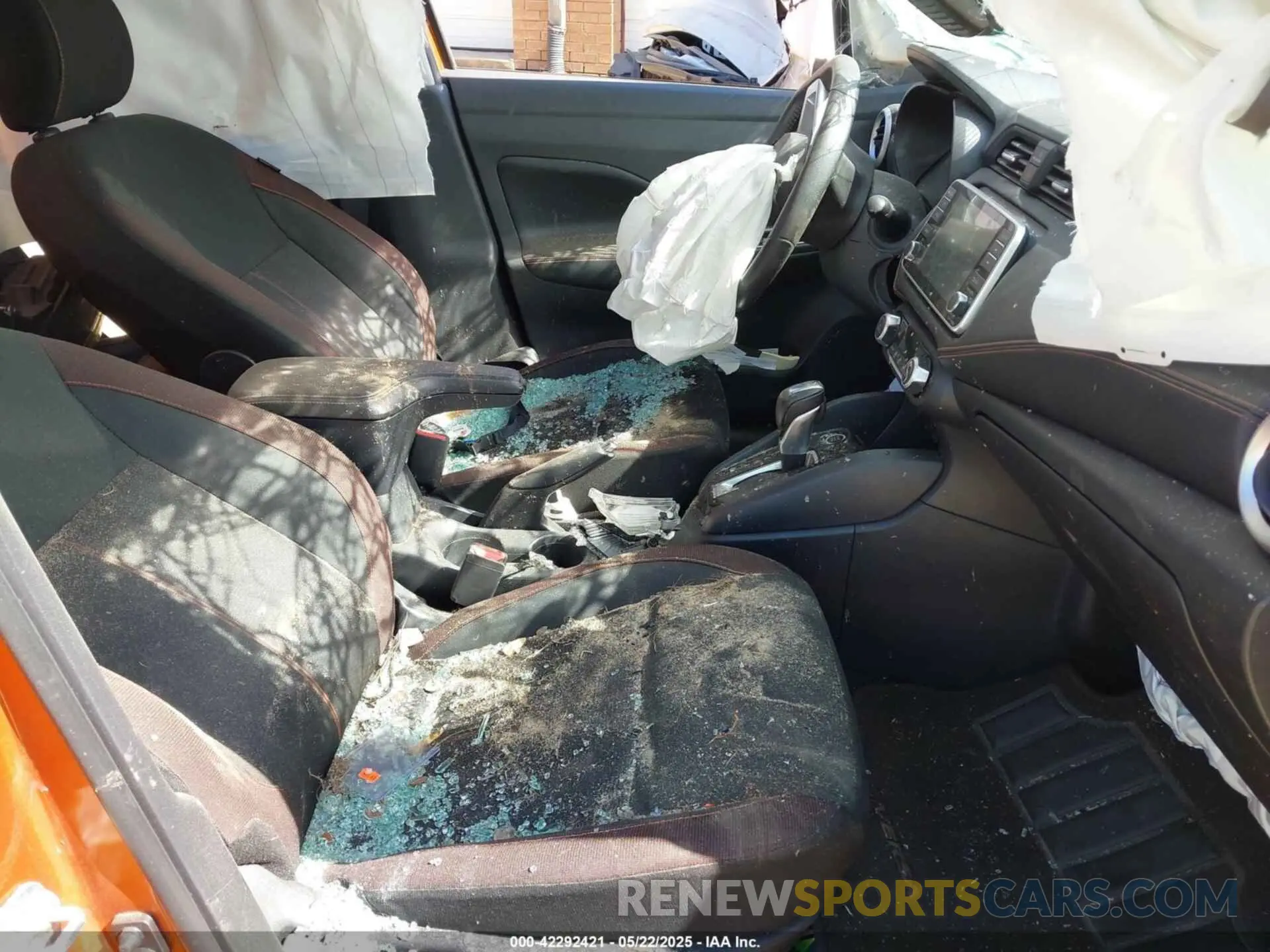 5 Photograph of a damaged car 3N1CN8FV8LL902633 NISSAN VERSA 2020