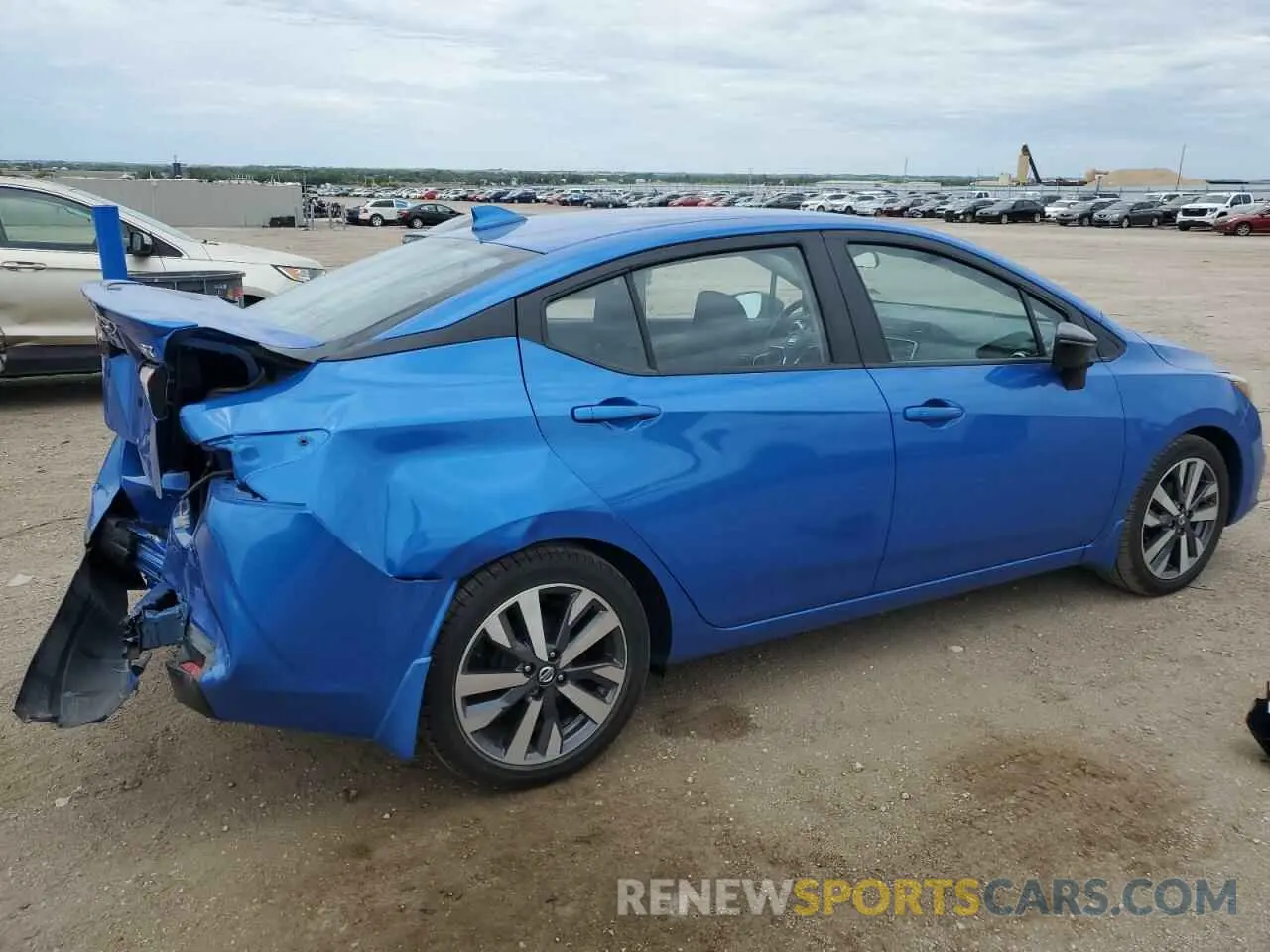 3 Фотография поврежденного автомобиля 3N1CN8FV9LL806283 NISSAN VERSA 2020