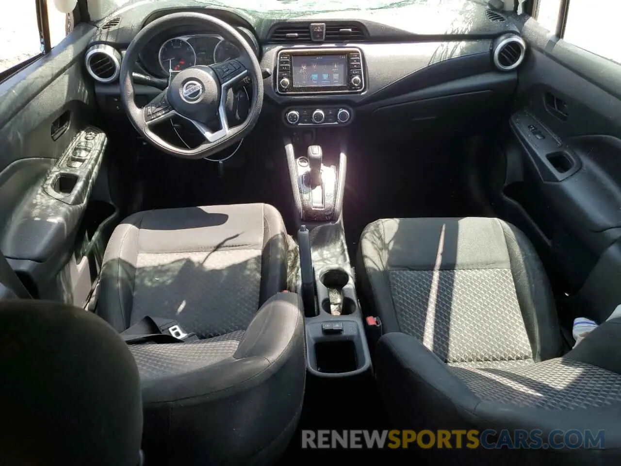 8 Photograph of a damaged car 3N1CN8DV0ML813983 NISSAN VERSA 2021