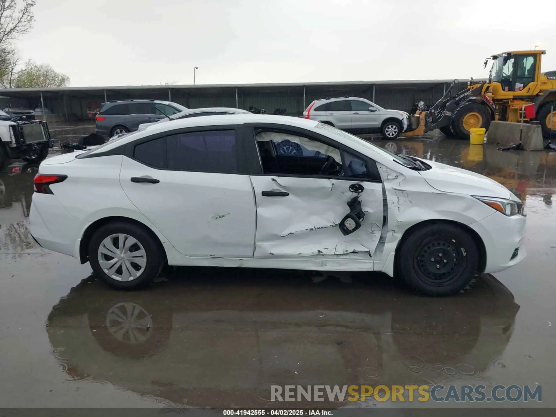 14 Photograph of a damaged car 3N1CN8DV3ML910031 NISSAN VERSA 2021