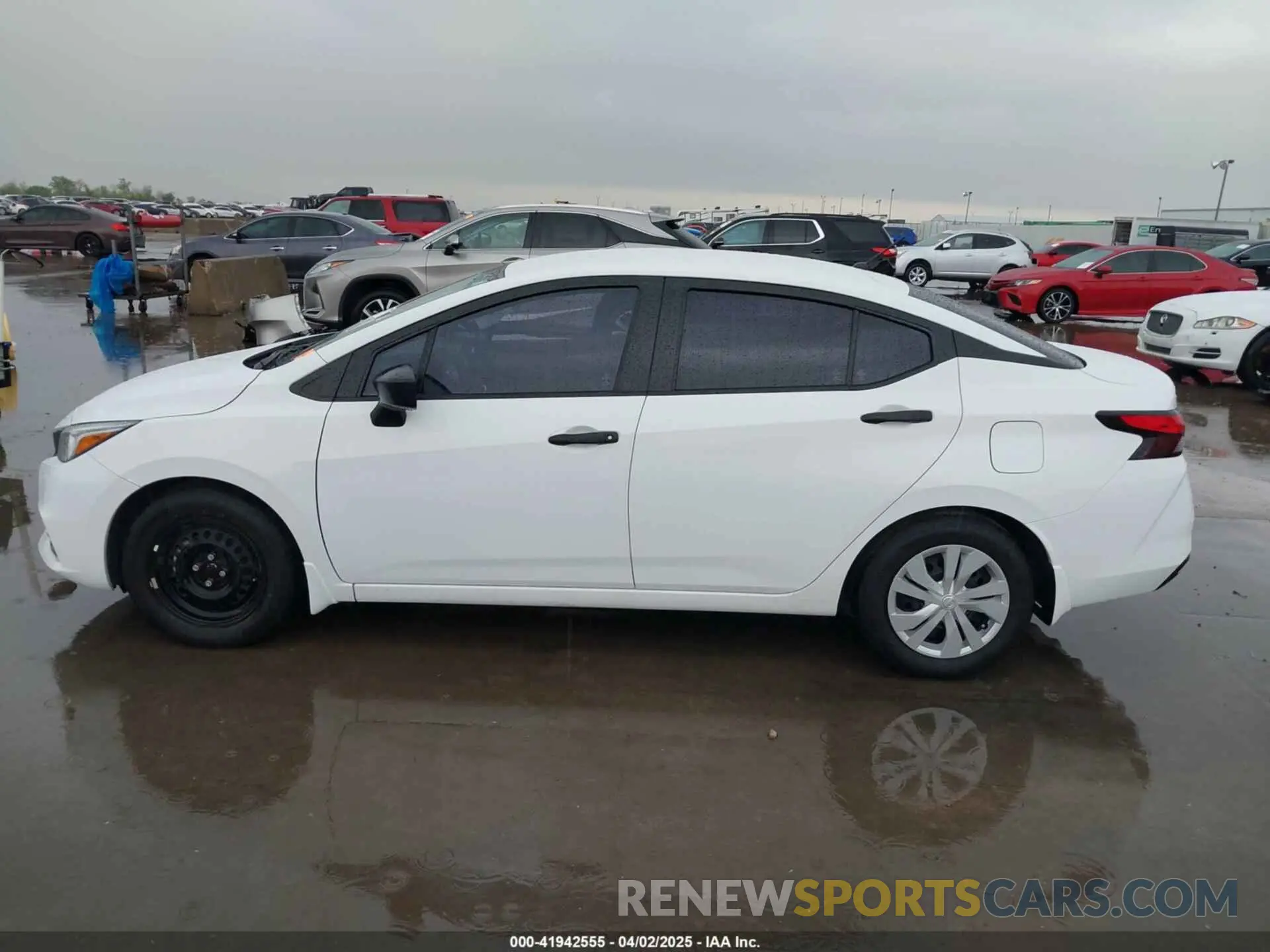 15 Photograph of a damaged car 3N1CN8DV3ML910031 NISSAN VERSA 2021