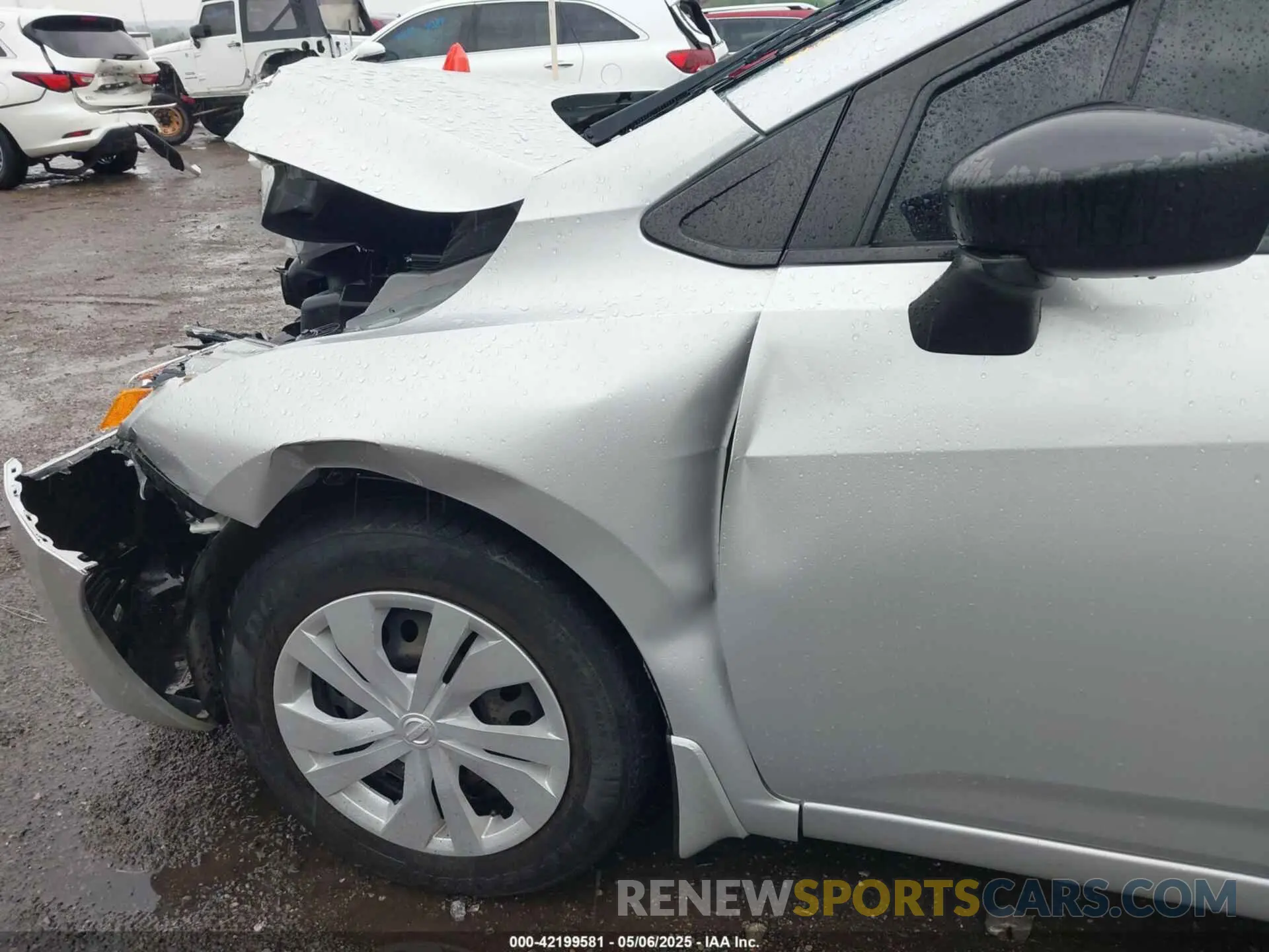 19 Photograph of a damaged car 3N1CN8DV4ML820029 NISSAN VERSA 2021
