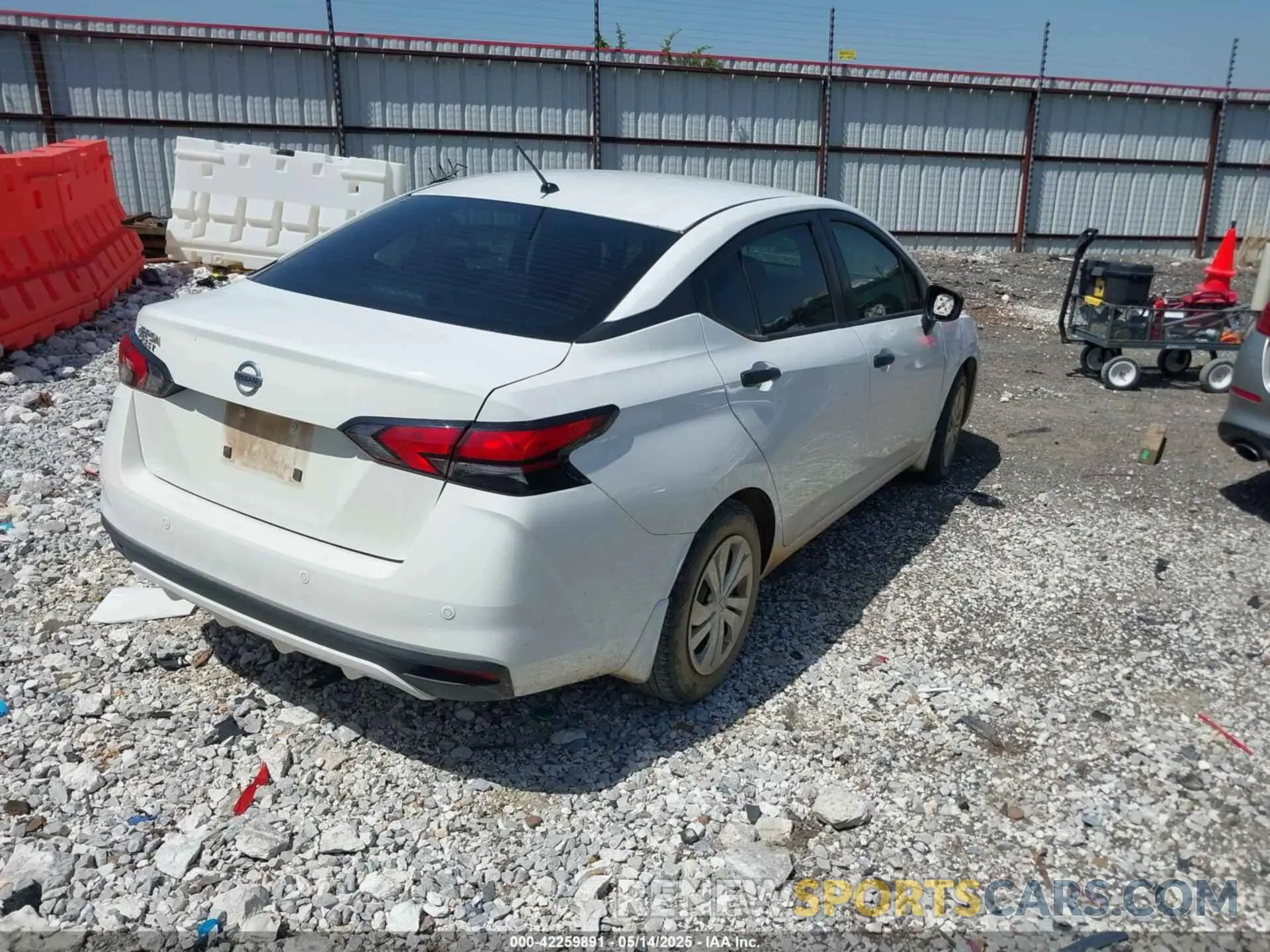 4 Фотография поврежденного автомобиля 3N1CN8DV4ML855170 NISSAN VERSA 2021