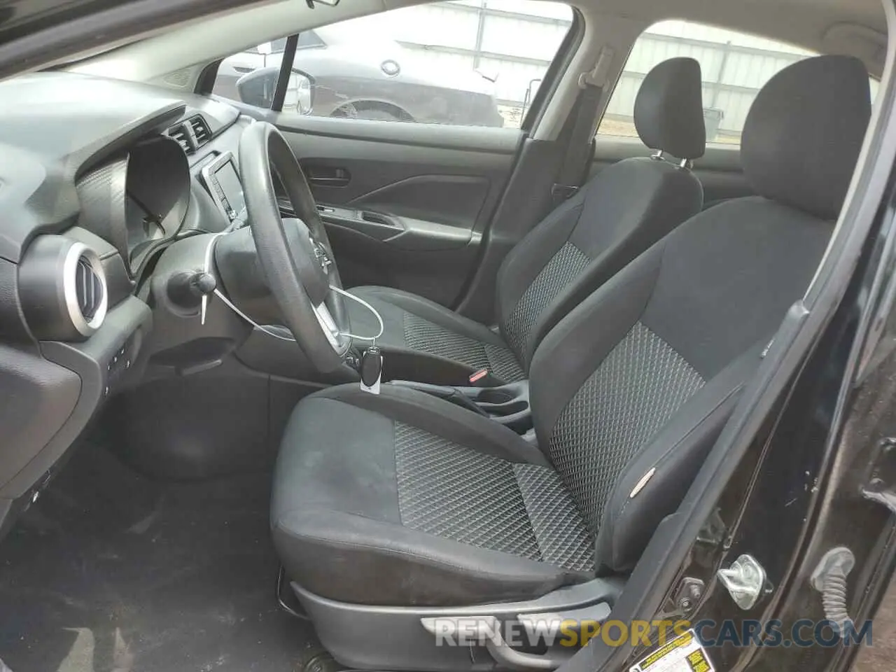 7 Photograph of a damaged car 3N1CN8DV5ML806625 NISSAN VERSA 2021