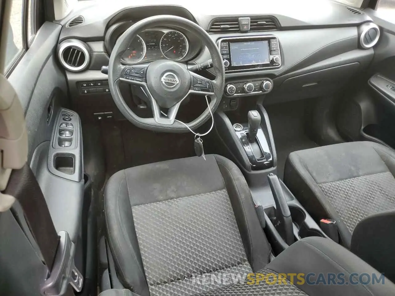 8 Photograph of a damaged car 3N1CN8DV5ML806625 NISSAN VERSA 2021