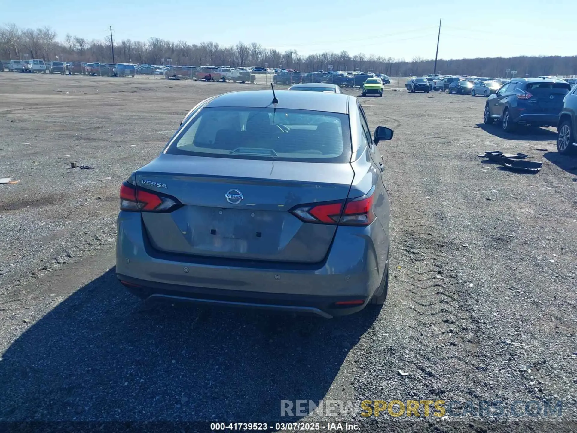 15 Photograph of a damaged car 3N1CN8DV6ML812448 NISSAN VERSA 2021