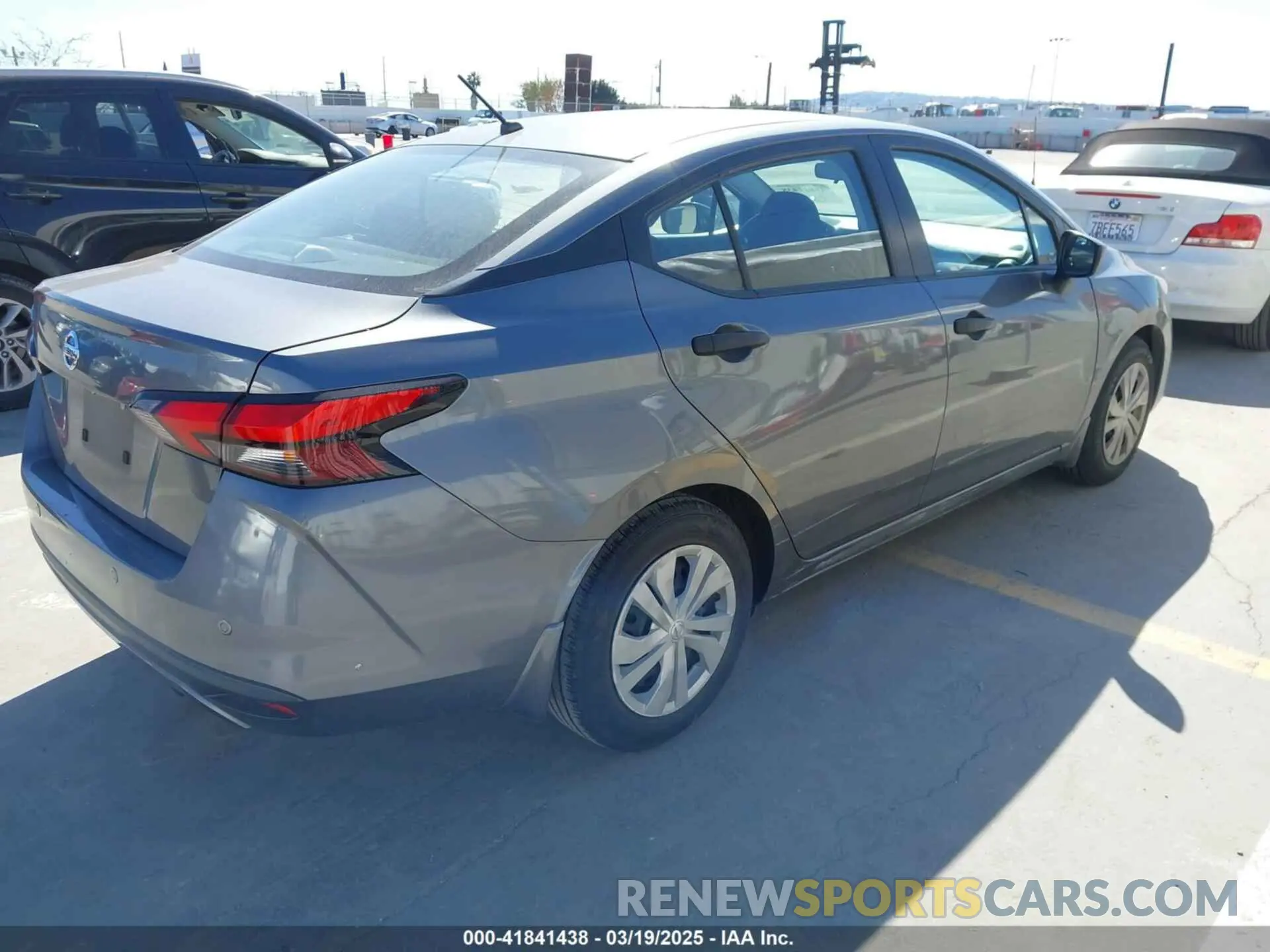 4 Photograph of a damaged car 3N1CN8DV7ML813348 NISSAN VERSA 2021
