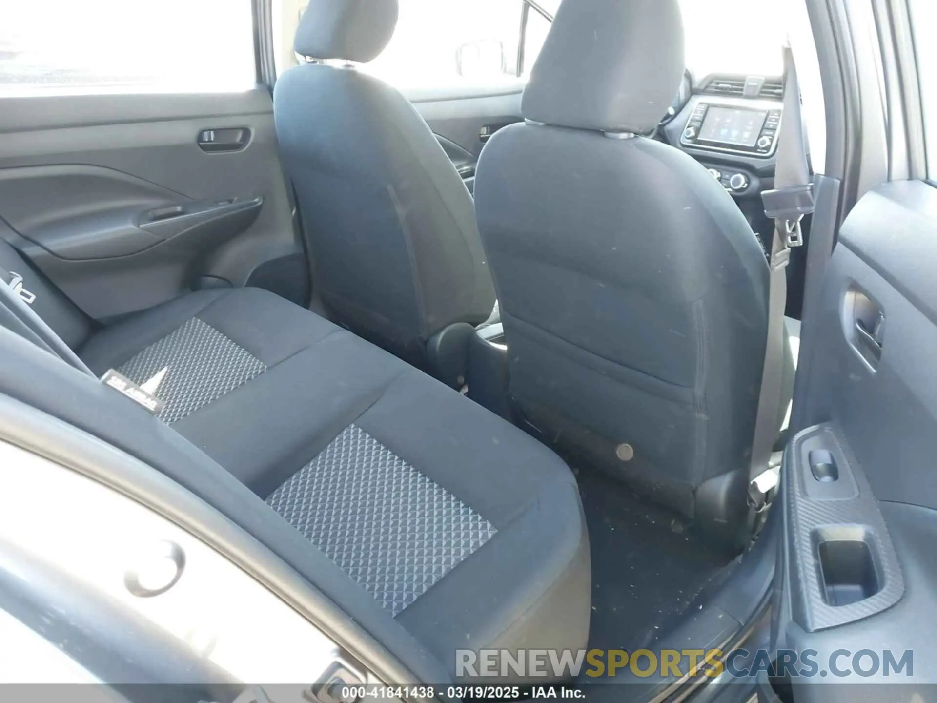 8 Photograph of a damaged car 3N1CN8DV7ML813348 NISSAN VERSA 2021