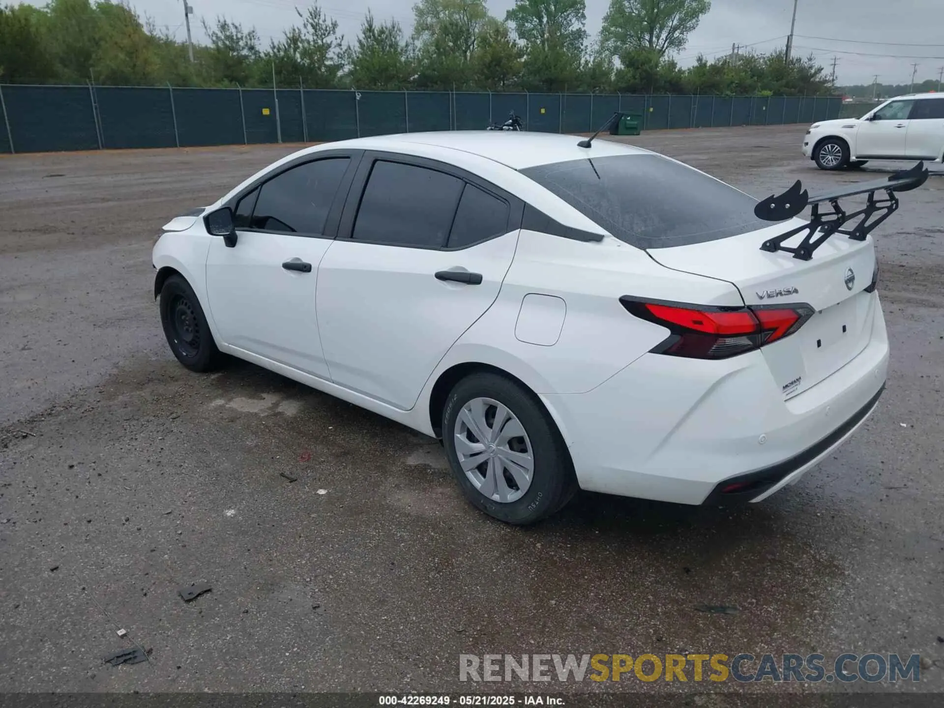 3 Photograph of a damaged car 3N1CN8DV7ML815228 NISSAN VERSA 2021