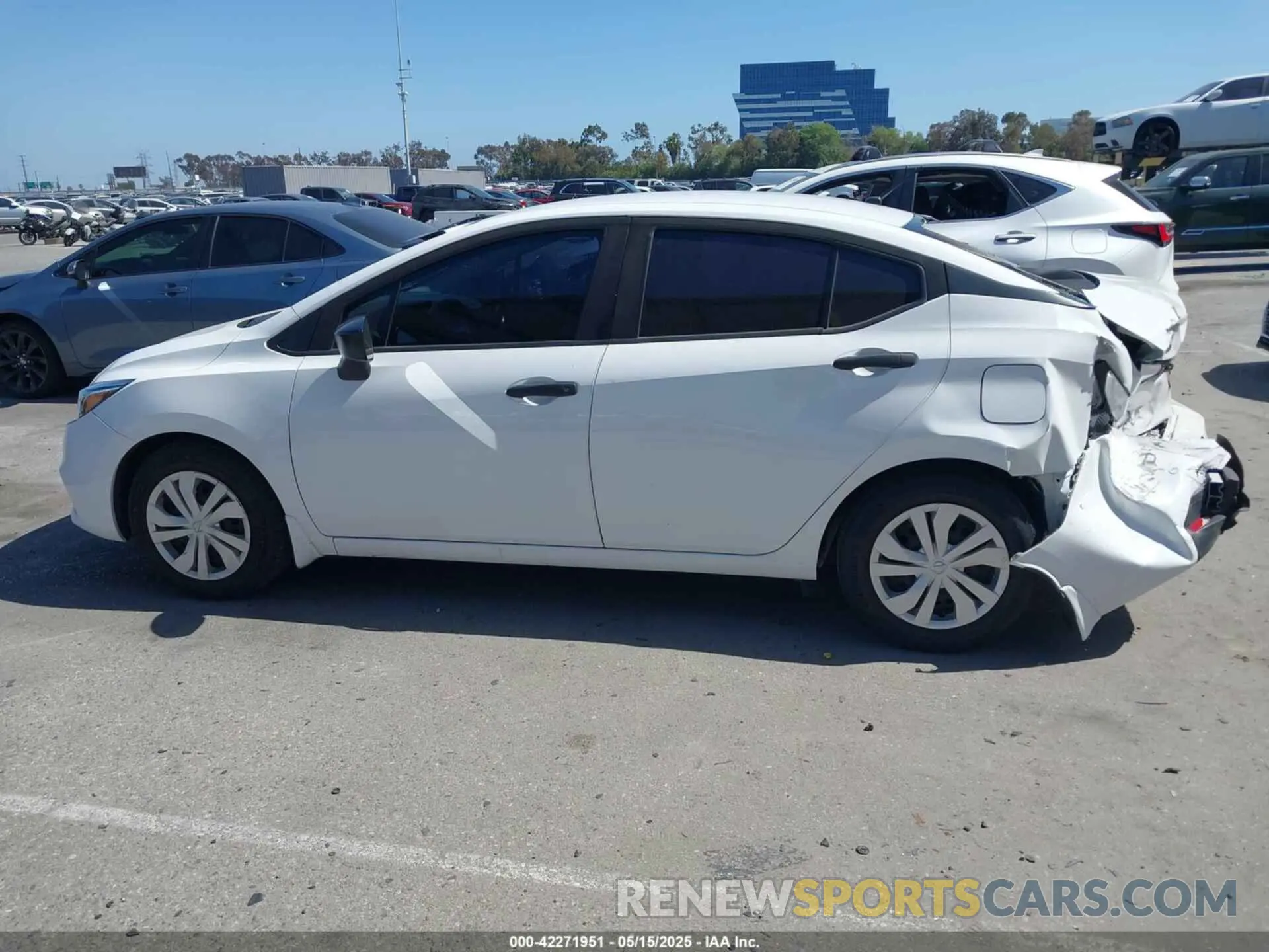 14 Photograph of a damaged car 3N1CN8DV7ML858743 NISSAN VERSA 2021
