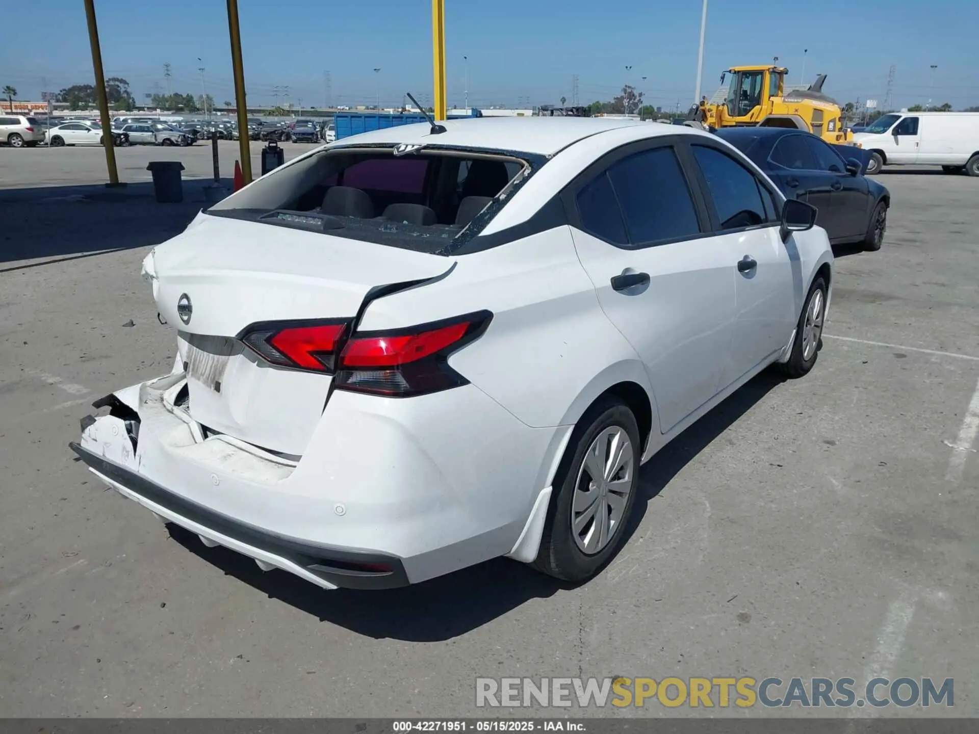 4 Photograph of a damaged car 3N1CN8DV7ML858743 NISSAN VERSA 2021