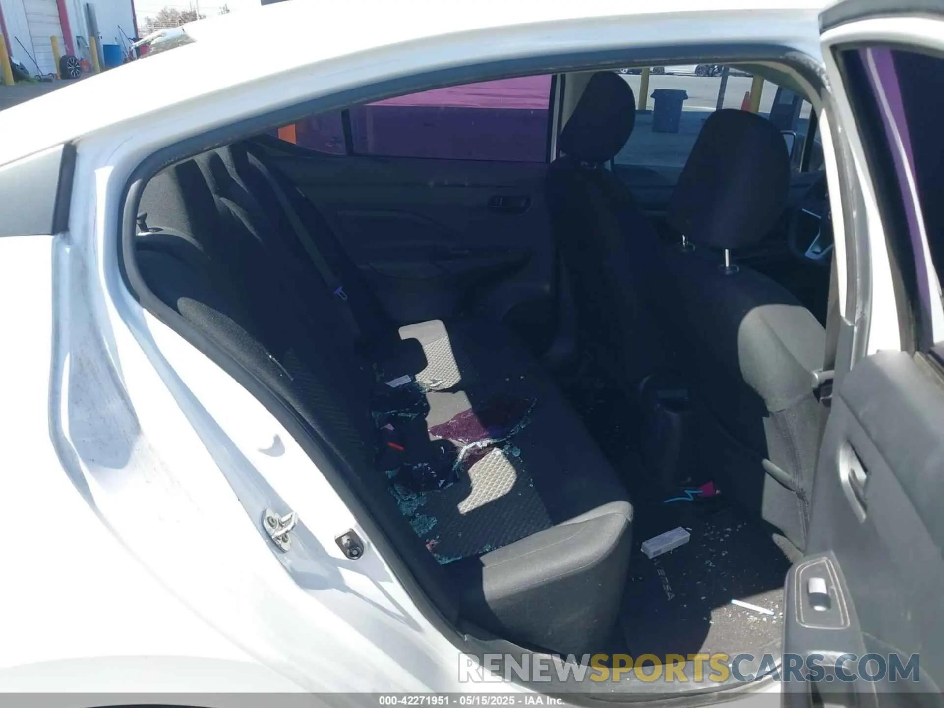 8 Photograph of a damaged car 3N1CN8DV7ML858743 NISSAN VERSA 2021