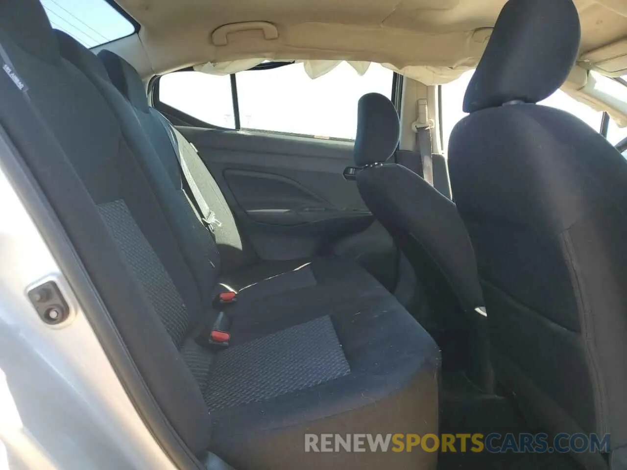 10 Фотография поврежденного автомобиля 3N1CN8DV8ML806196 NISSAN VERSA 2021