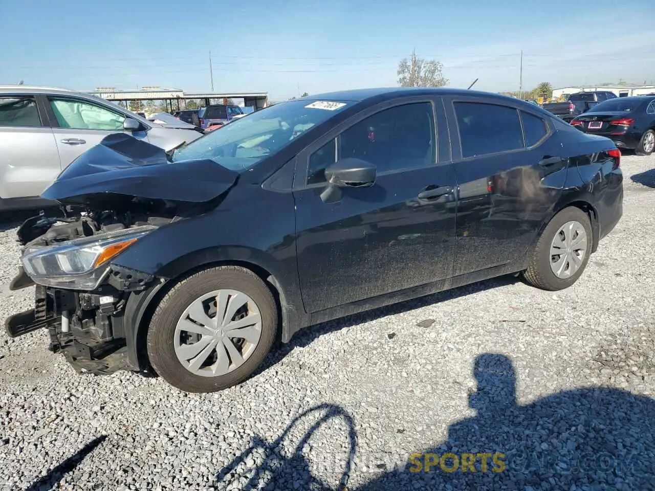 1 Photograph of a damaged car 3N1CN8DVXML808354 NISSAN VERSA 2021