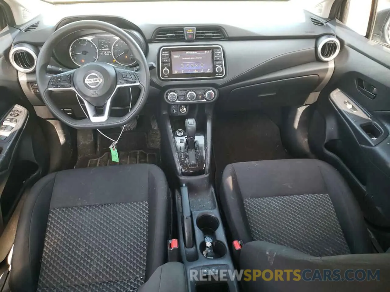 8 Photograph of a damaged car 3N1CN8DVXML808810 NISSAN VERSA 2021