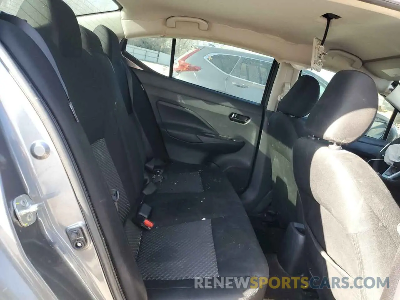 11 Photograph of a damaged car 3N1CN8DVXML895883 NISSAN VERSA 2021