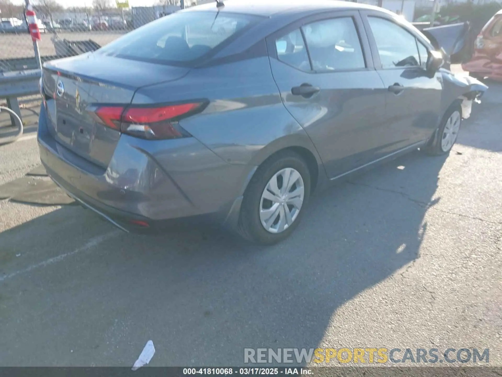 4 Photograph of a damaged car 3N1CN8DVXML917378 NISSAN VERSA 2021