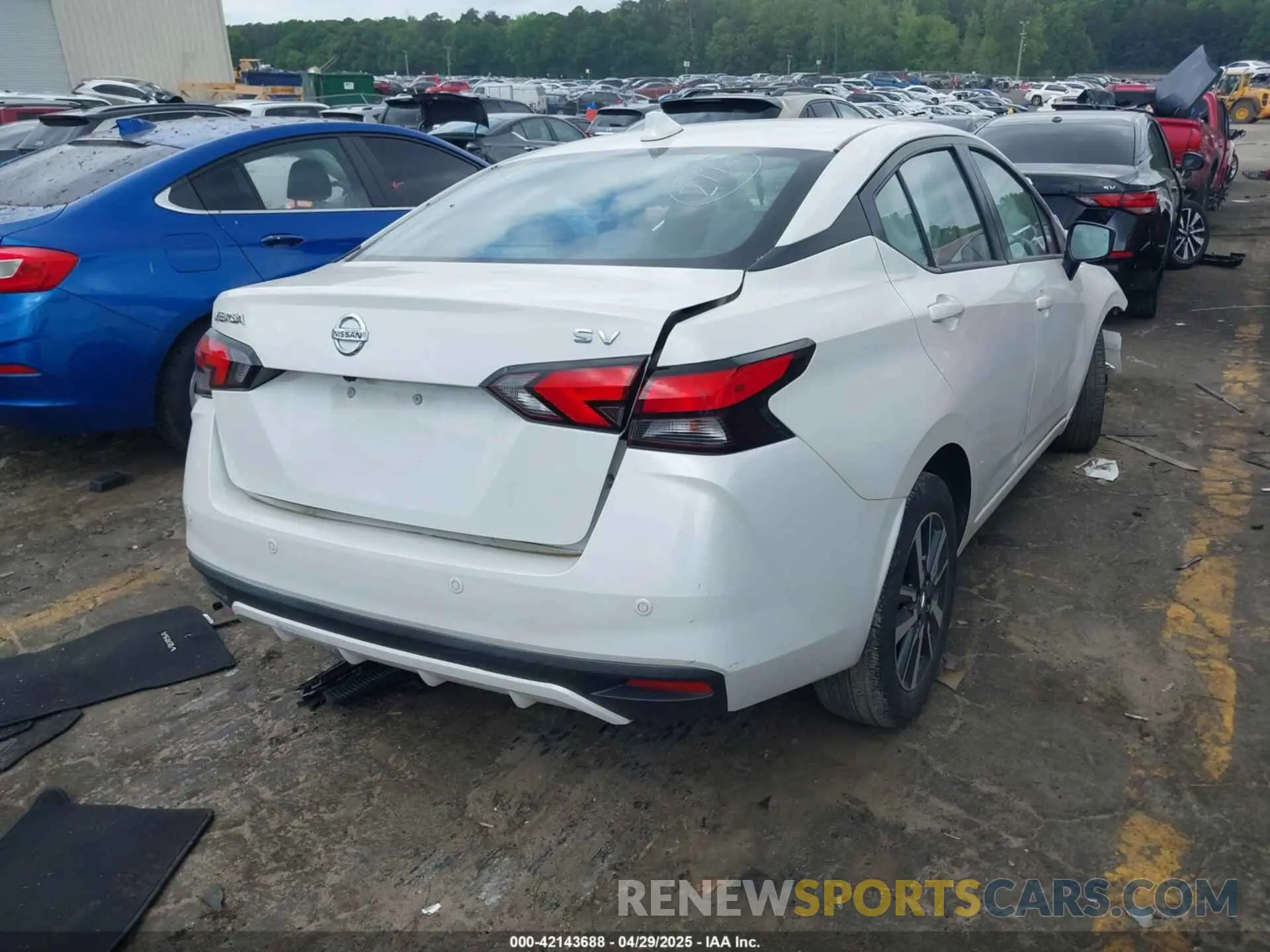 4 Photograph of a damaged car 3N1CN8EV0ML824805 NISSAN VERSA 2021