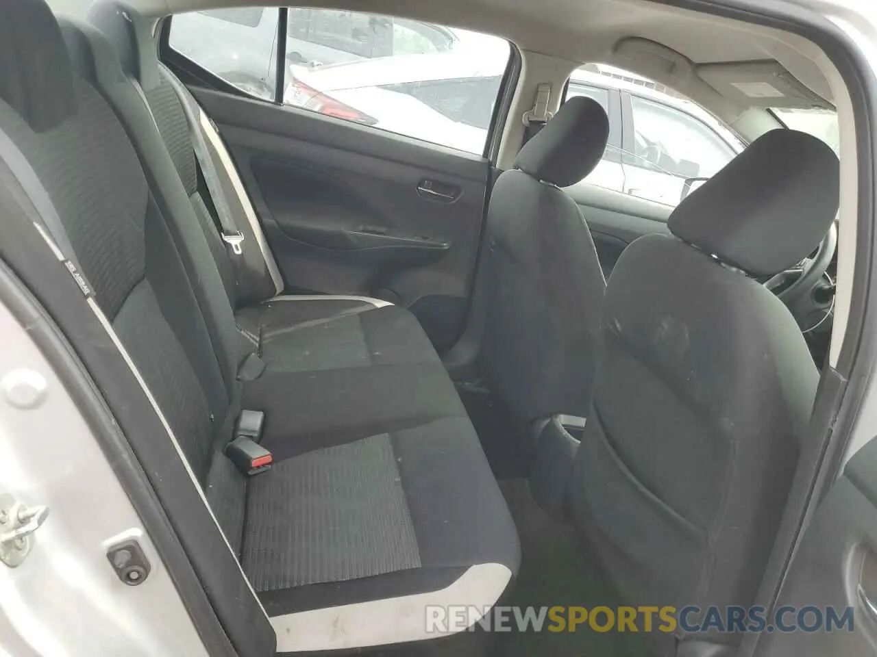 10 Photograph of a damaged car 3N1CN8EV0ML866696 NISSAN VERSA 2021