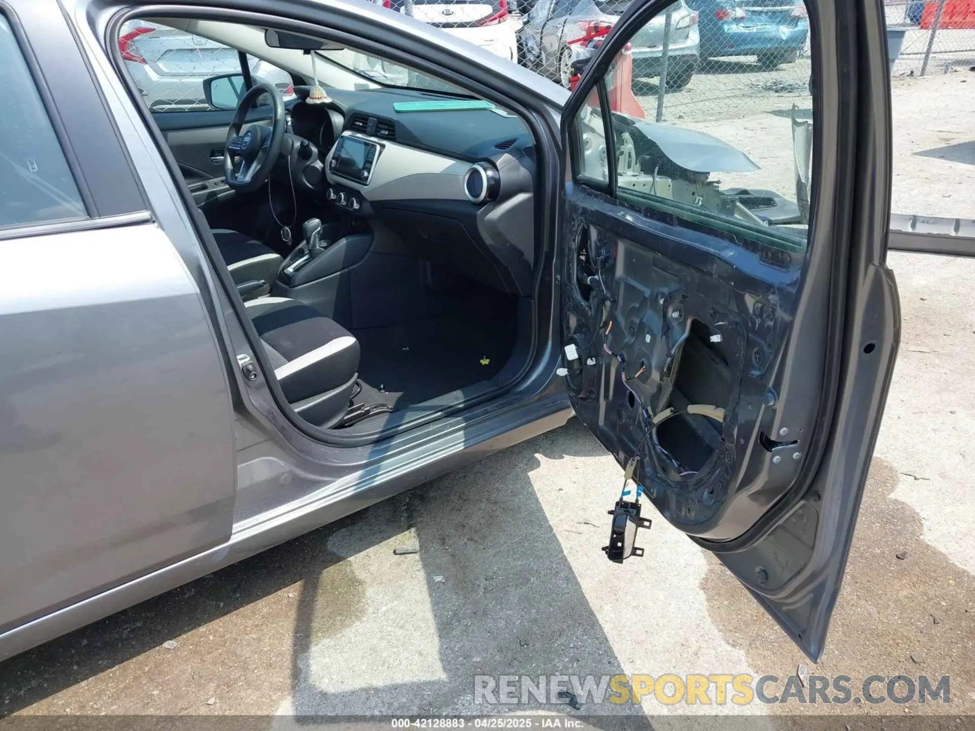 5 Фотография поврежденного автомобиля 3N1CN8EV1ML840835 NISSAN VERSA 2021