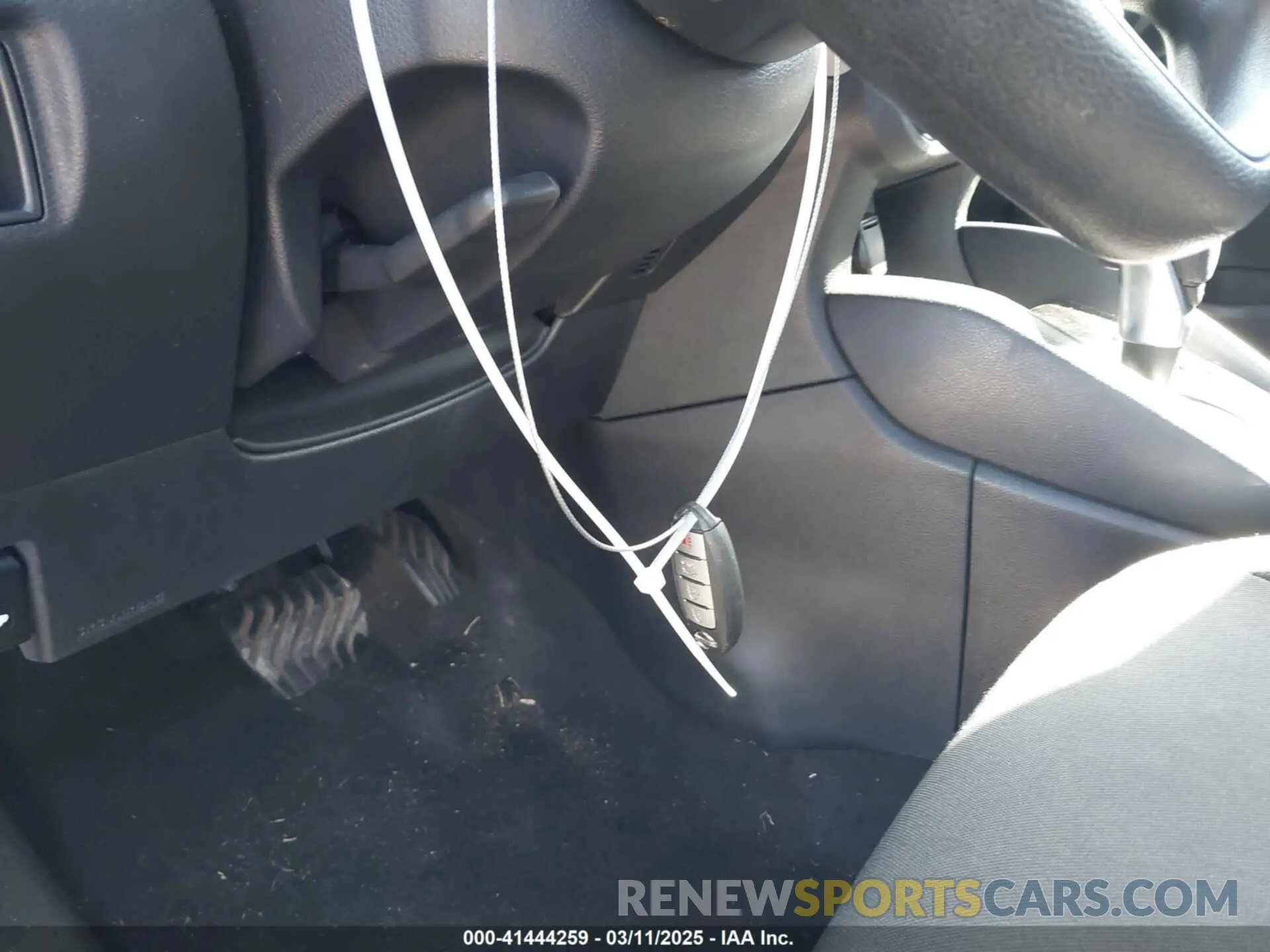 11 Photograph of a damaged car 3N1CN8EV2ML879613 NISSAN VERSA 2021