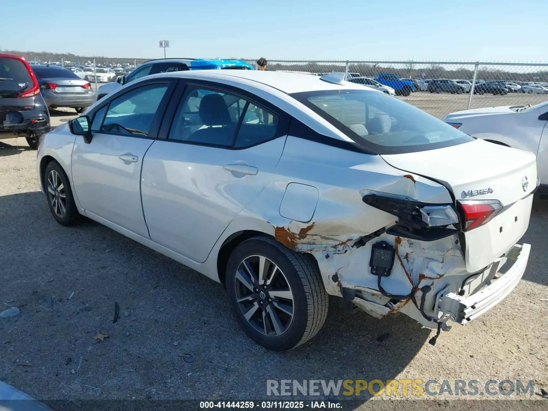 3 Photograph of a damaged car 3N1CN8EV2ML879613 NISSAN VERSA 2021
