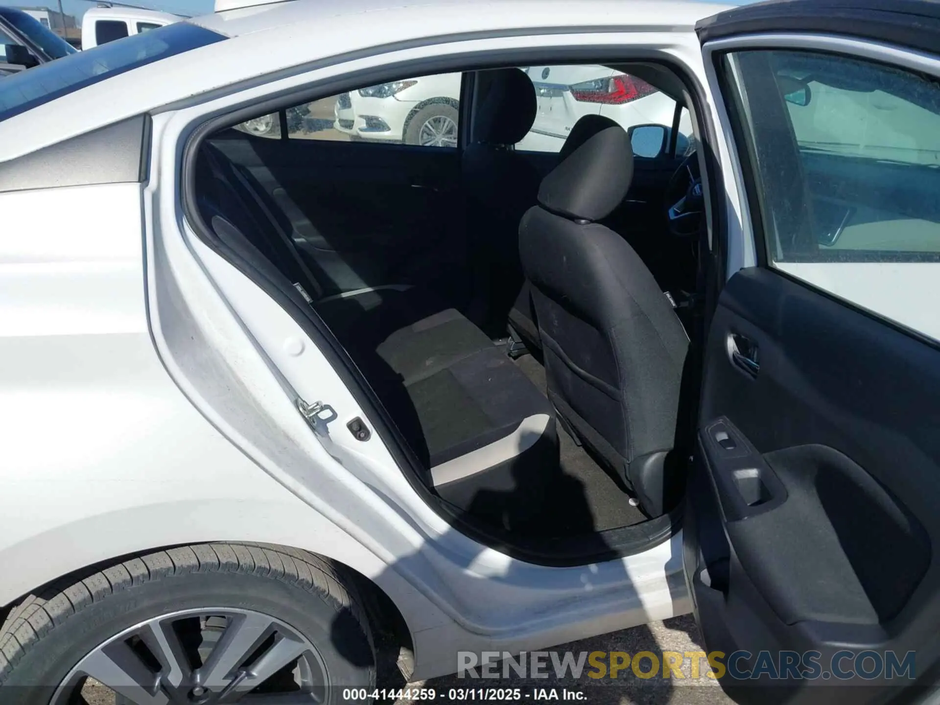 8 Photograph of a damaged car 3N1CN8EV2ML879613 NISSAN VERSA 2021