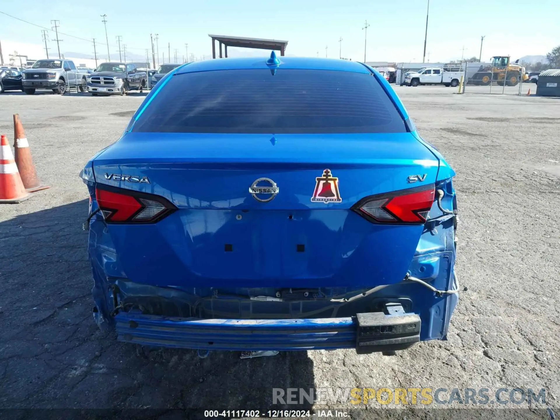 17 Photograph of a damaged car 3N1CN8EV2ML885329 NISSAN VERSA 2021