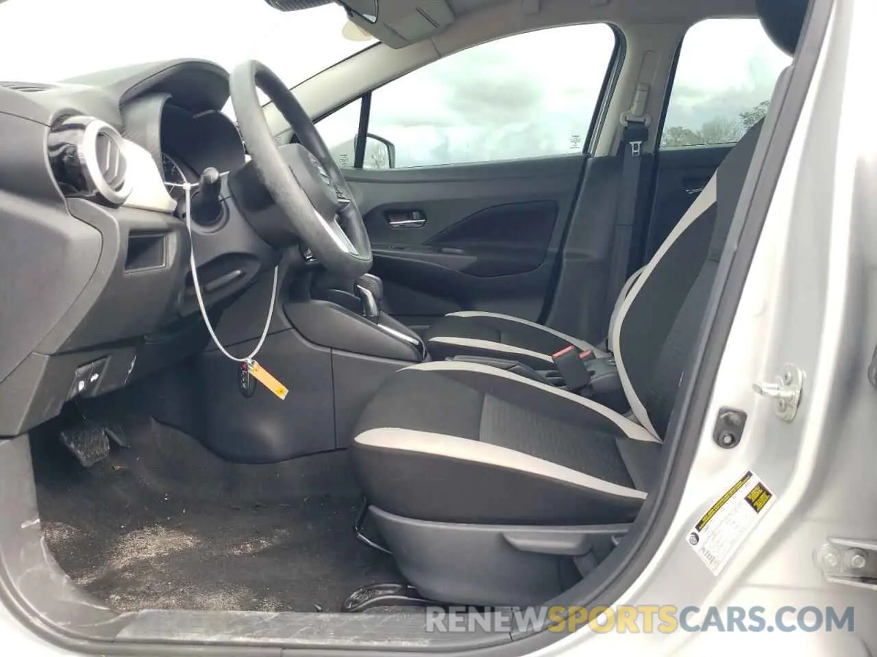 7 Photograph of a damaged car 3N1CN8EV2ML914618 NISSAN VERSA 2021