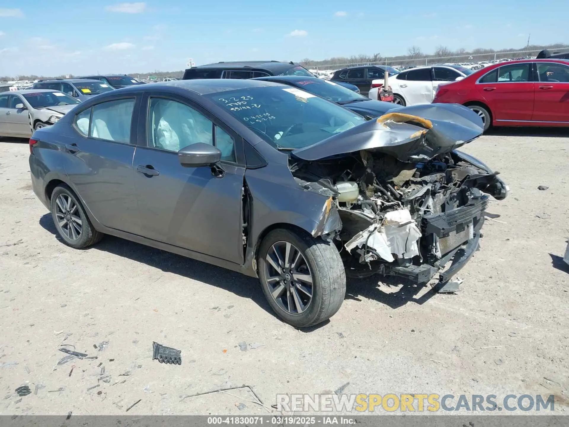 1 Фотография поврежденного автомобиля 3N1CN8EV3ML826189 NISSAN VERSA 2021