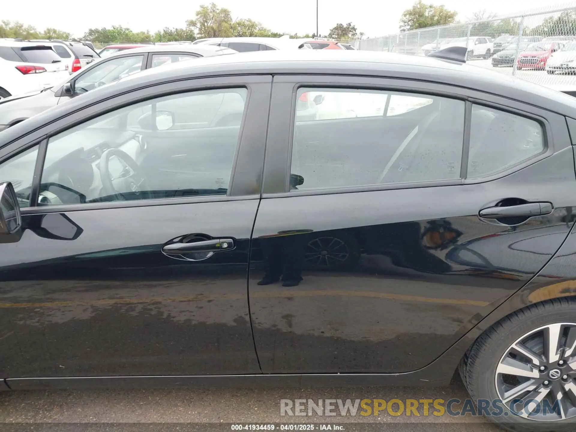 15 Photograph of a damaged car 3N1CN8EV3ML851349 NISSAN VERSA 2021