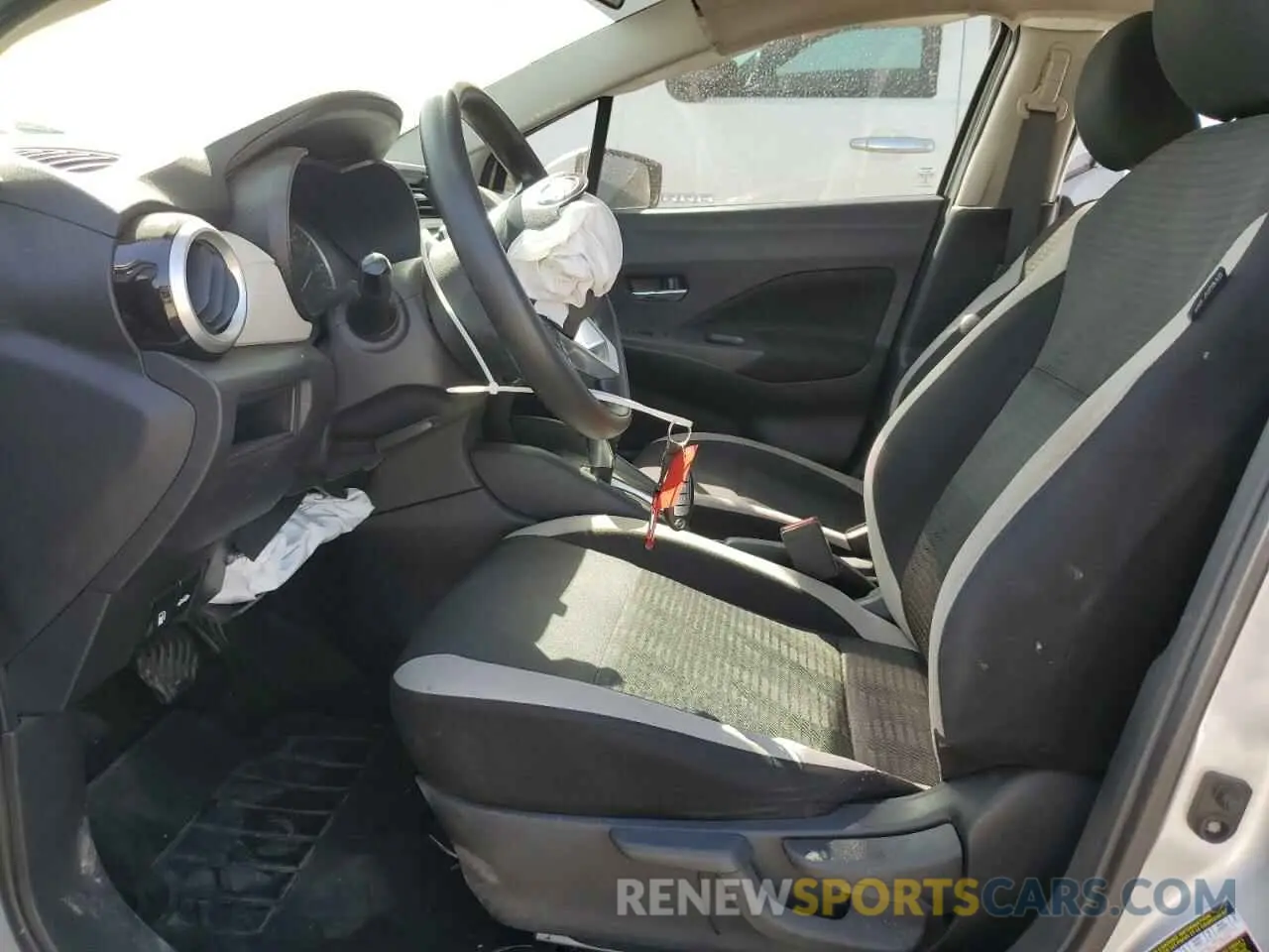 7 Photograph of a damaged car 3N1CN8EV3ML865395 NISSAN VERSA 2021