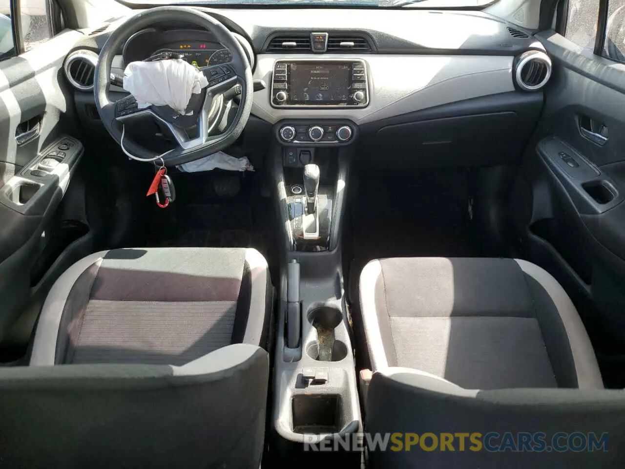 8 Photograph of a damaged car 3N1CN8EV3ML865395 NISSAN VERSA 2021