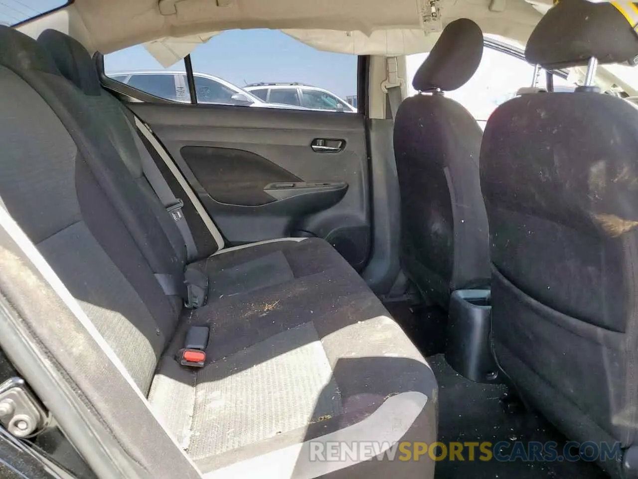 10 Фотография поврежденного автомобиля 3N1CN8EV3ML912845 NISSAN VERSA 2021