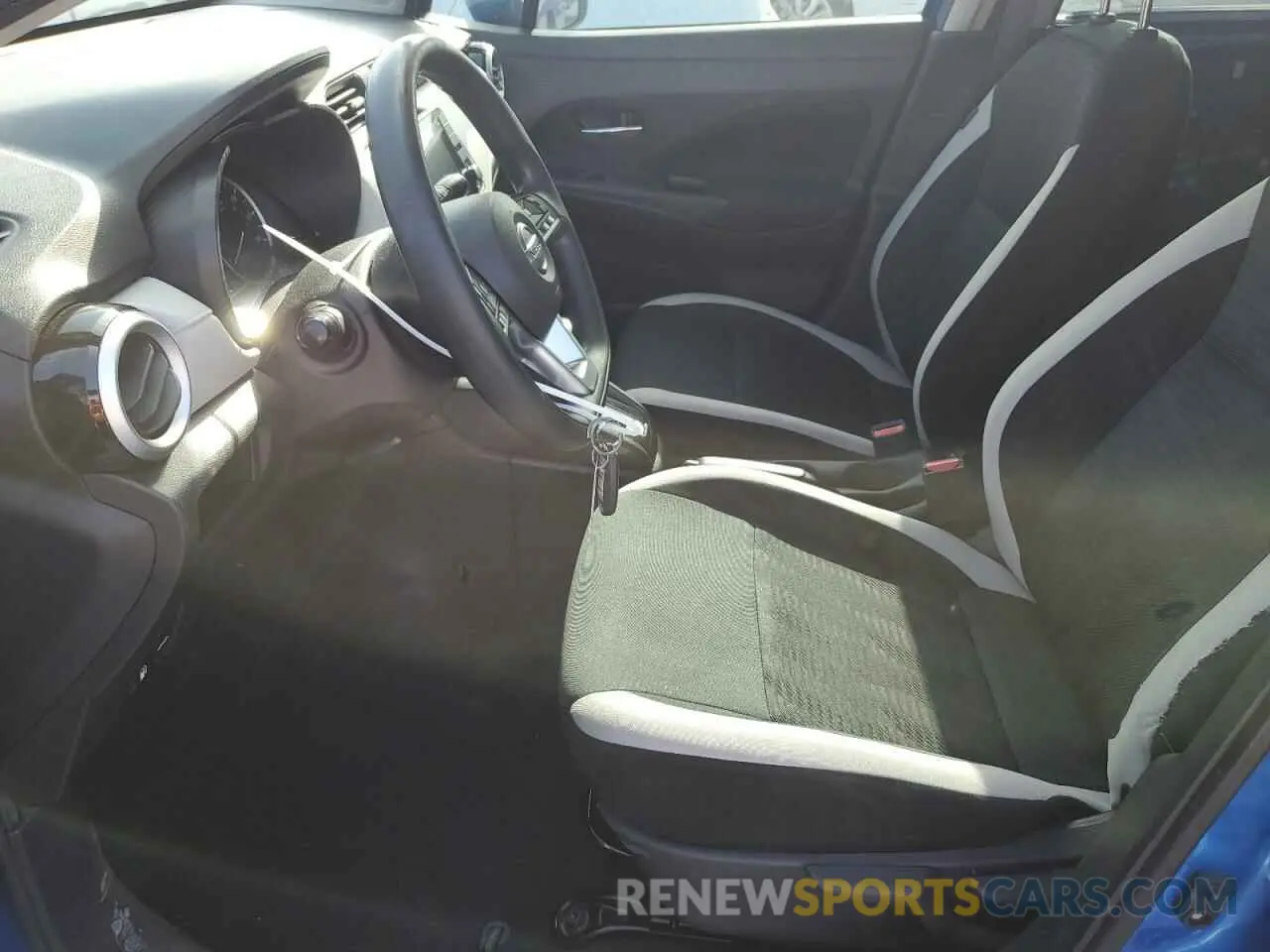 7 Photograph of a damaged car 3N1CN8EV3ML918824 NISSAN VERSA 2021
