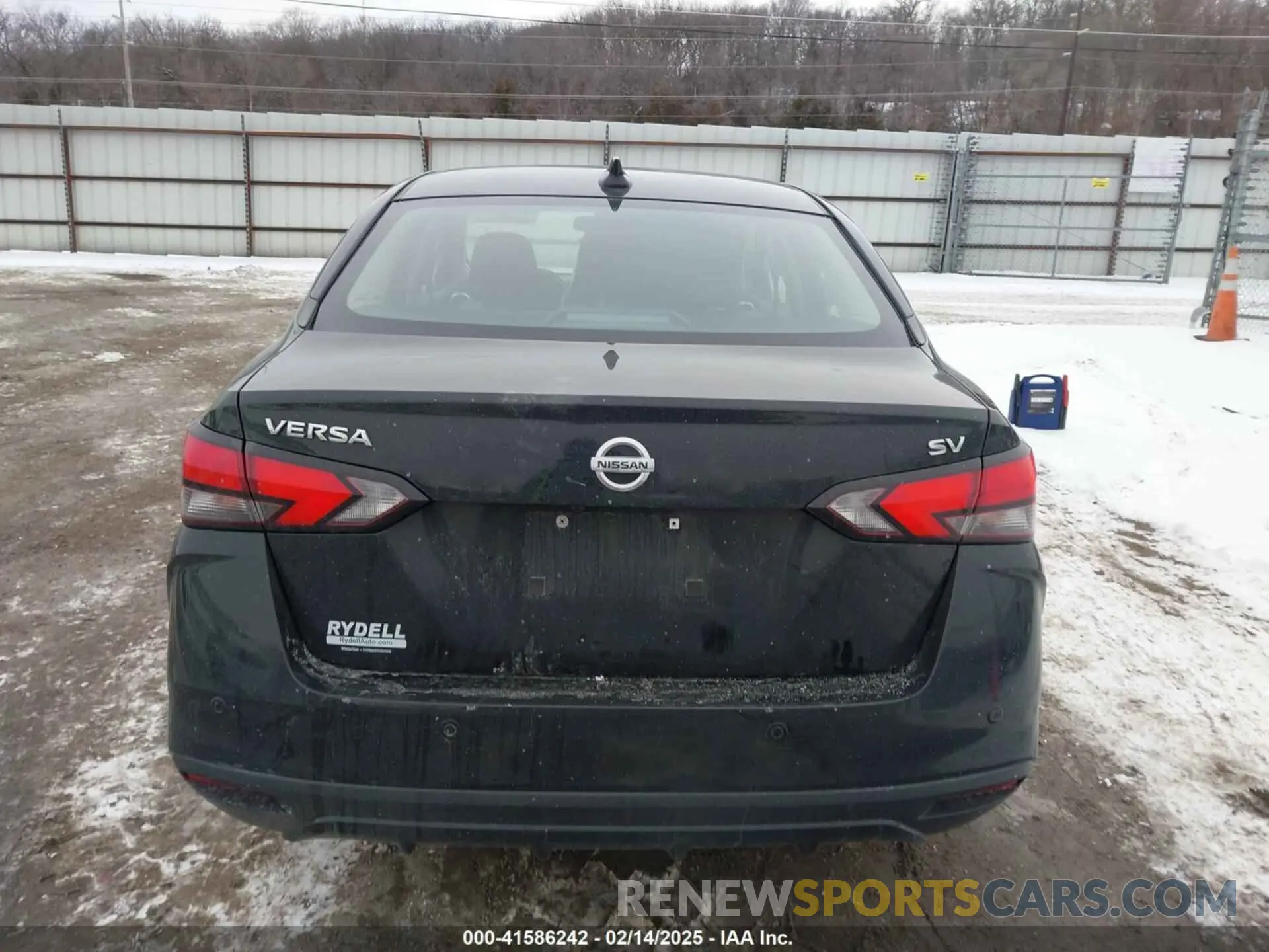 16 Photograph of a damaged car 3N1CN8EV4ML821650 NISSAN VERSA 2021