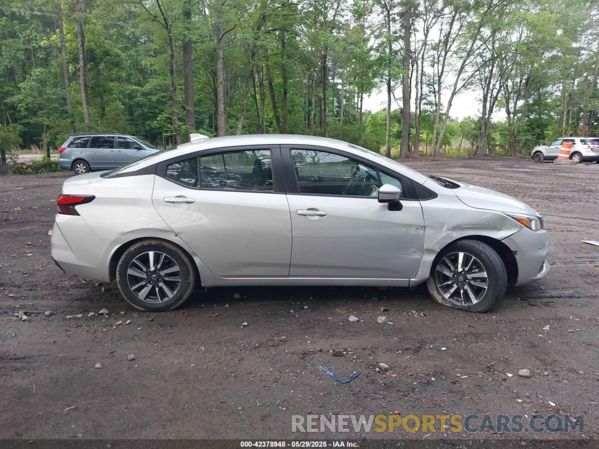 12 Photograph of a damaged car 3N1CN8EV4ML846659 NISSAN VERSA 2021