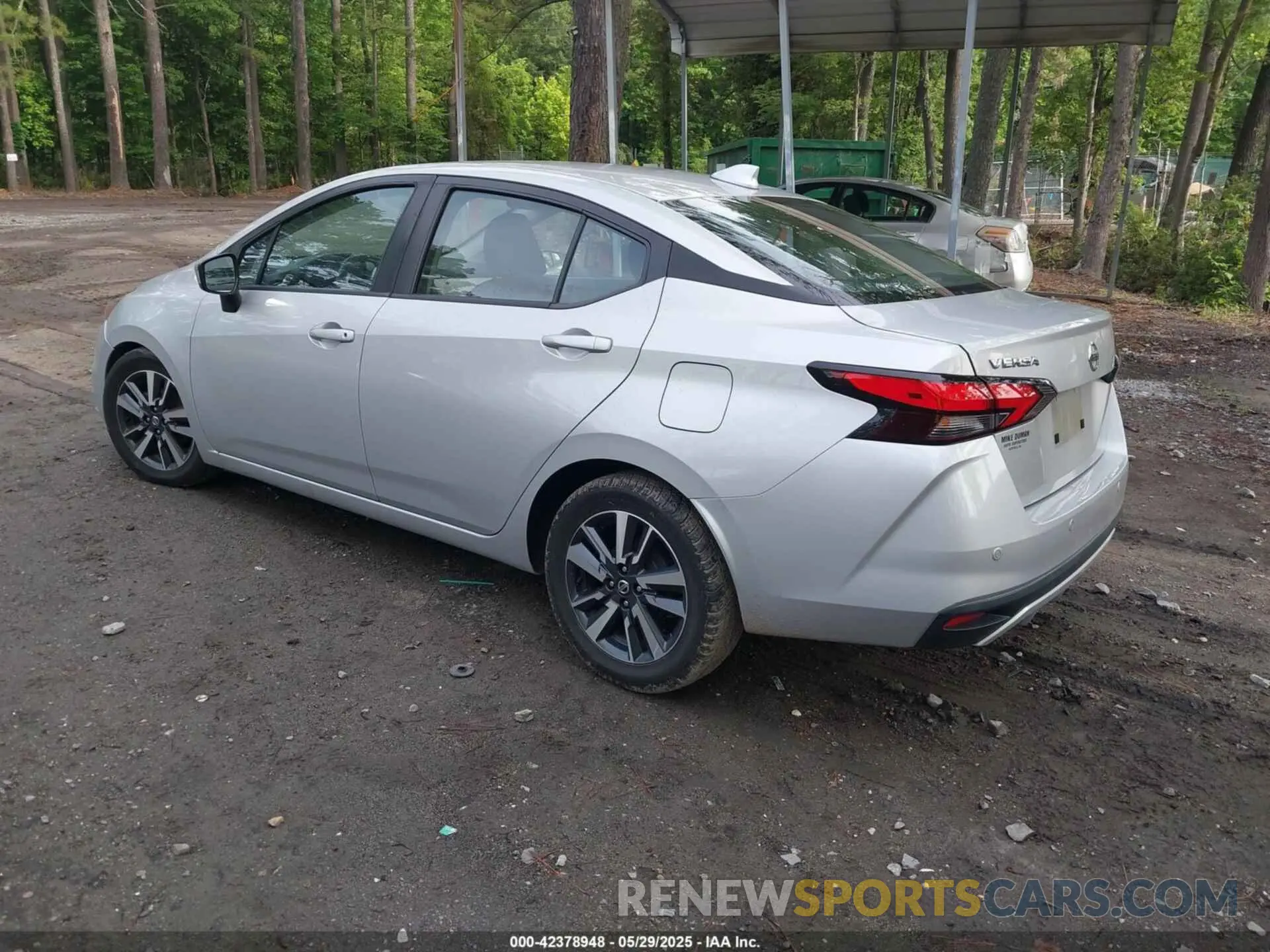 3 Photograph of a damaged car 3N1CN8EV4ML846659 NISSAN VERSA 2021
